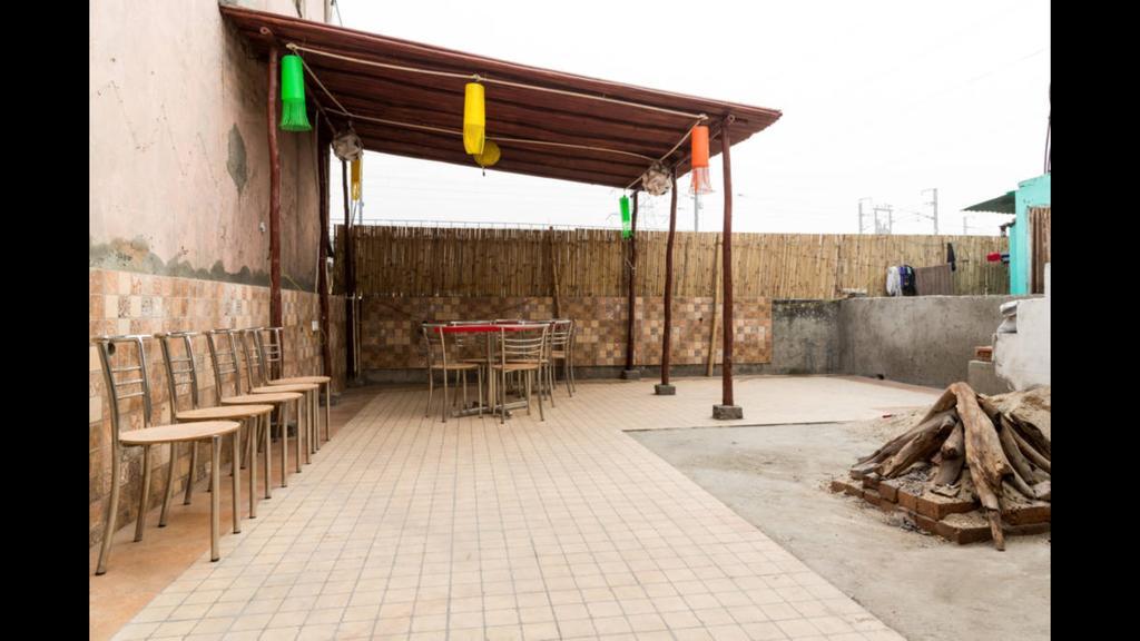 Joey'S Hostel Delhi New Delhi Luaran gambar